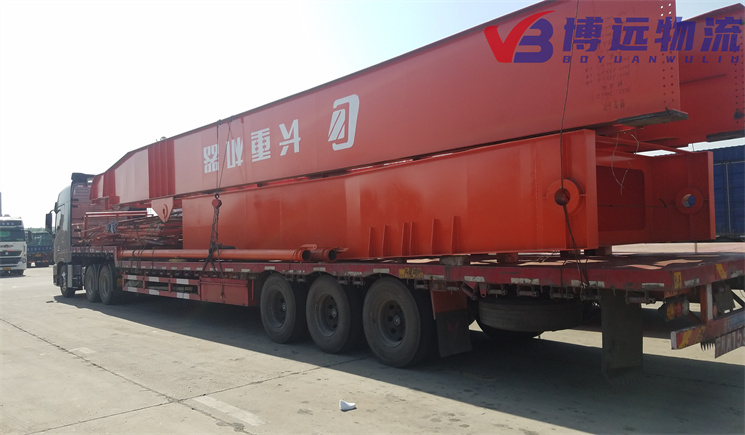 工廠用行吊發(fā)貨 2臺17.5米平板車托運(yùn) 博遠(yuǎn)物流