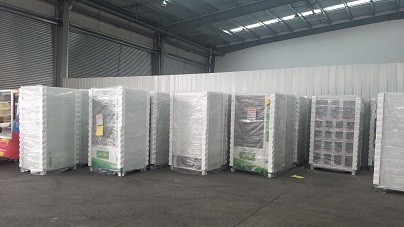 當(dāng)然之前都是為了達(dá)到宣傳效果 這是我們倉(cāng)庫的一角.jpg 當(dāng)然之前都是為了達(dá)到宣傳效果 這是我們倉(cāng)庫的一角.jpg