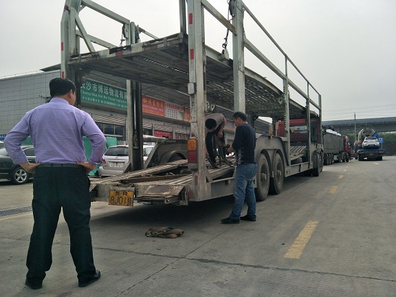 長株潭范圍私家車托運(yùn)博遠(yuǎn)物流提供上門服務(wù).jpg 長株潭范圍私家車托運(yùn)博遠(yuǎn)物流提供上門服務(wù).jpg