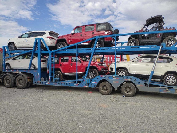 走專業(yè)的轎運車線路 安全有保障.jpg 走專業(yè)的轎運車線路 安全有保障.jpg