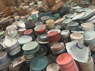 陶瓷工藝品運(yùn)輸.jpg 陶瓷工藝品運(yùn)輸.jpg