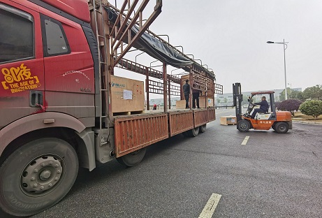 長(zhǎng)沙物流公司調(diào)度各類(lèi)車(chē)輛.jpg 長(zhǎng)沙物流公司調(diào)度各類(lèi)車(chē)輛.jpg